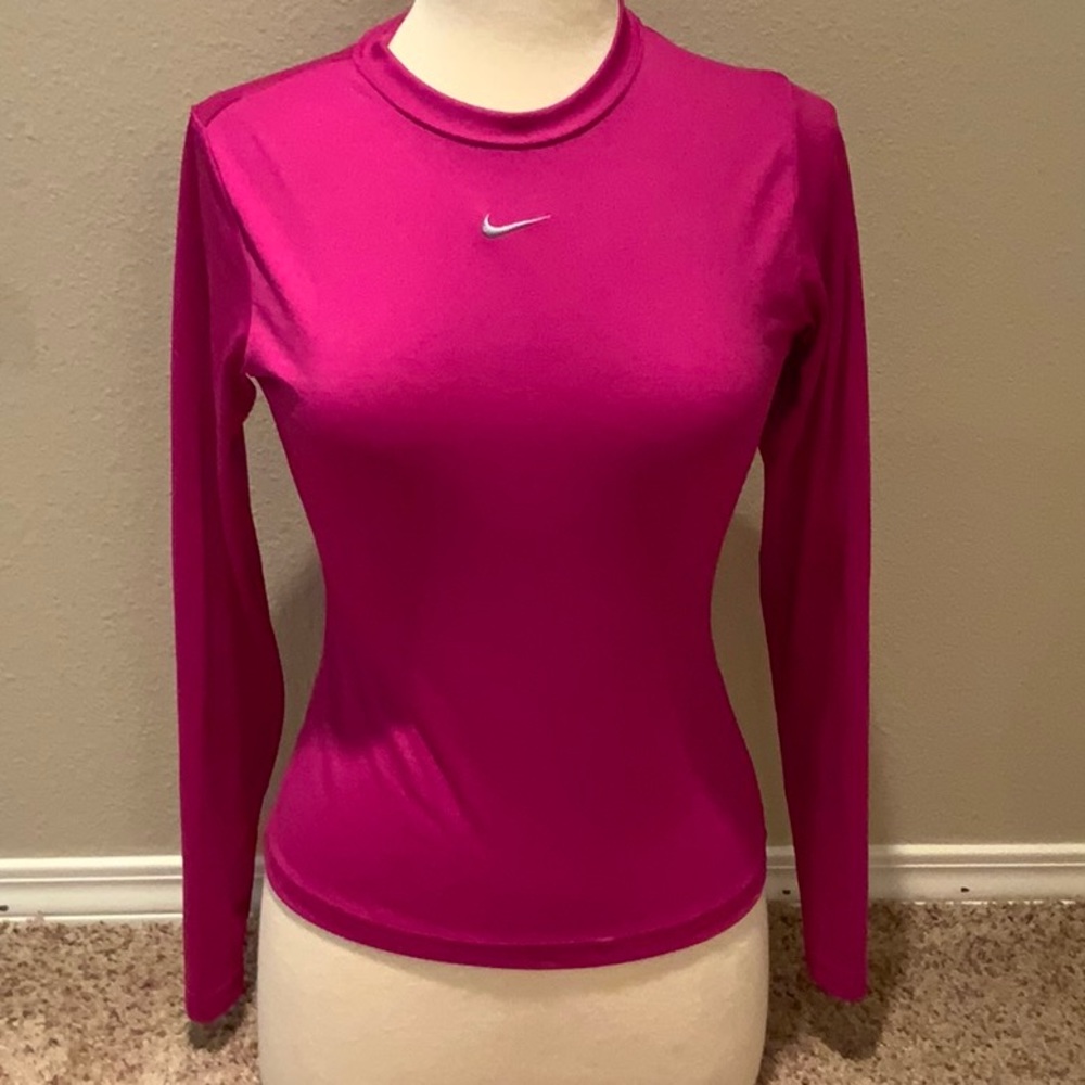 Nike dry fit long sleeve shirt